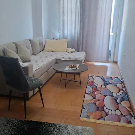 Luan Apartamento *